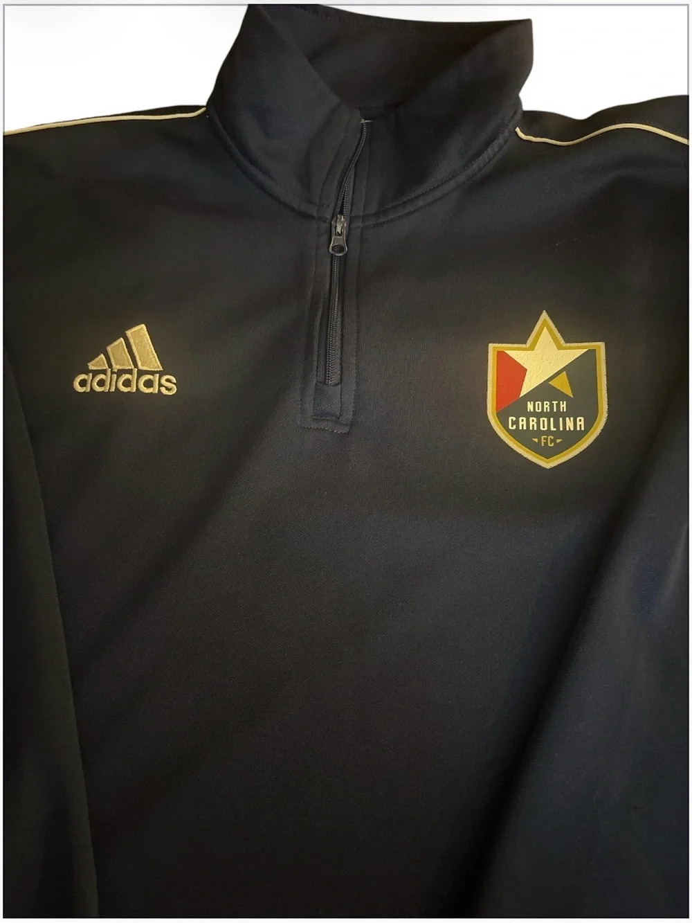 NC ⚽️ adidas Men’s Navy Half-Zip Pullover Sz M